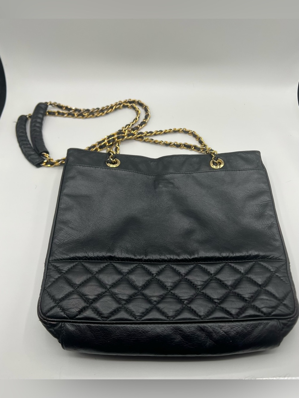 Classic Quilted Black Leather Shoulder Bag with Chain Strap